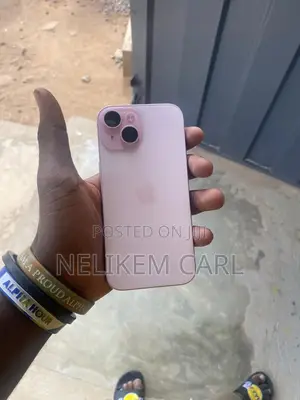 Apple iPhone 15 128 GB Pink