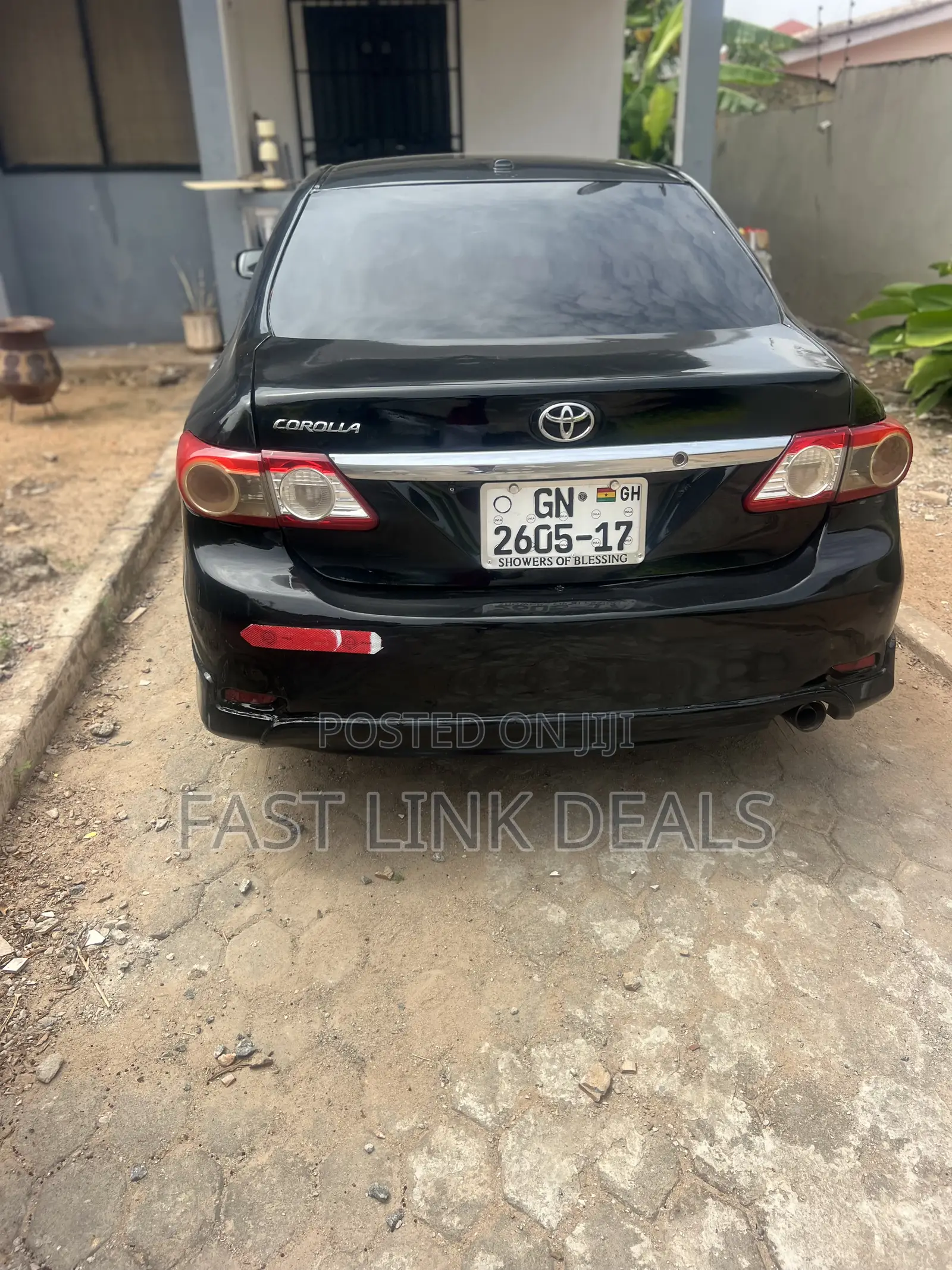 Toyota Corolla Base 4dr Sedan (1.8L 4cyl 5M) 2010 Black