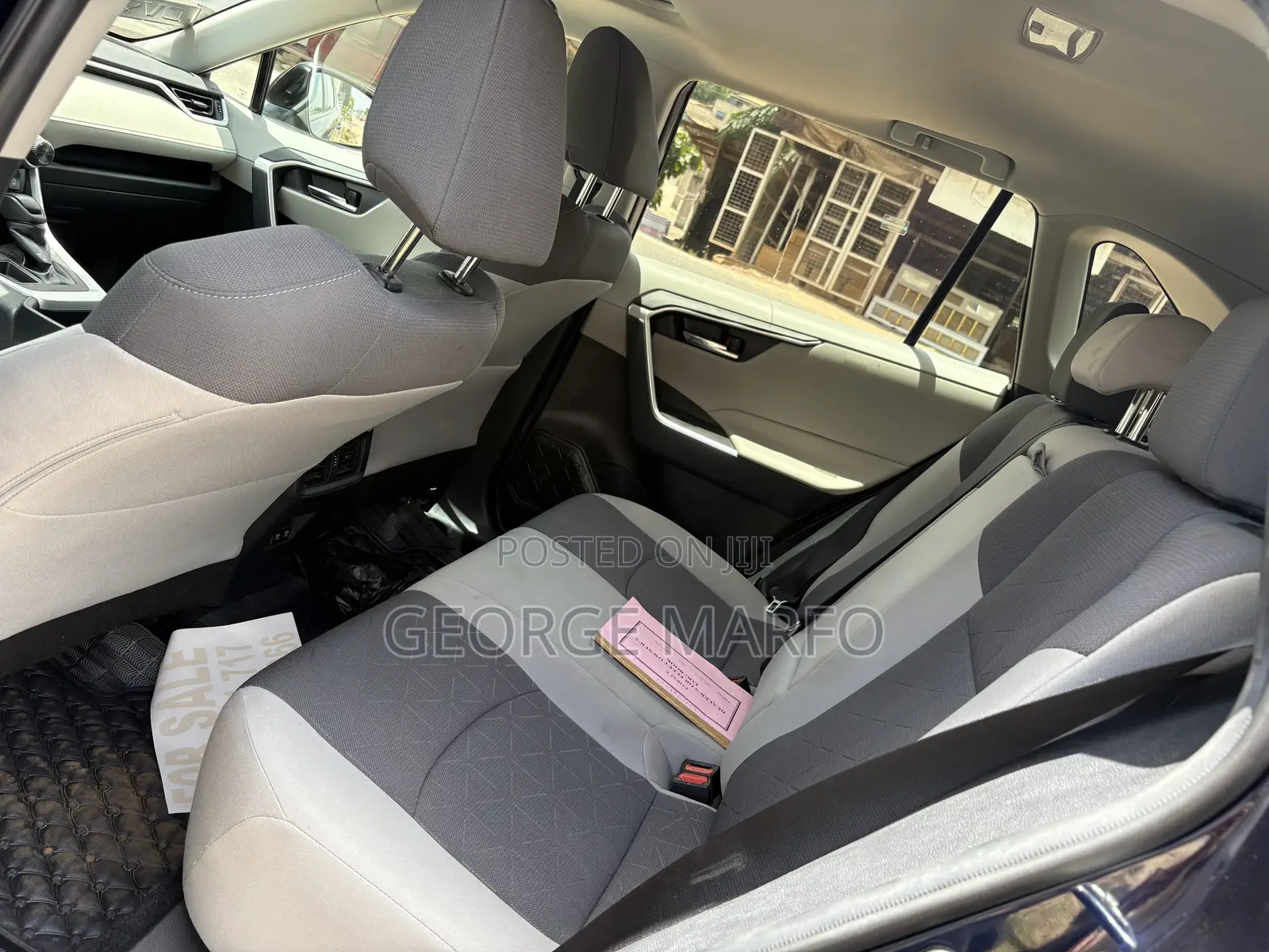 Toyota RAV4 2021 Blue