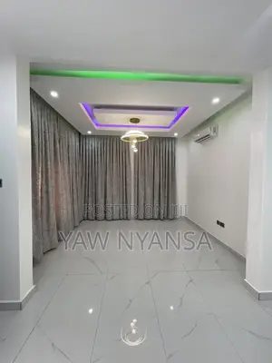 6bdrm Duplex in Bn Estate, Accra Metropolitan for sale