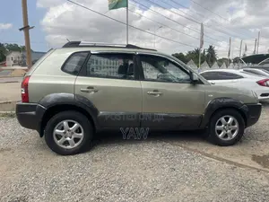 Hyundai Tucson GLS 4x4 2005 Gray