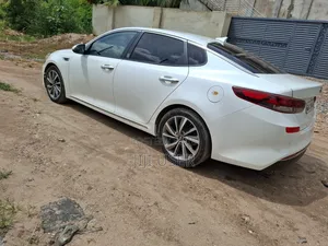 Kia K5 2016 White