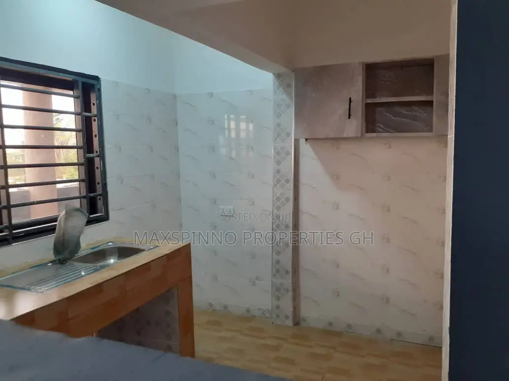 2bdrm Apartment in Maxspinno Properties, Nmai-Dzorn for rent
