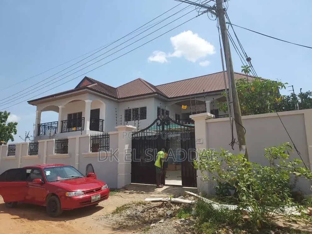 3bdrm Apartment in Pokuase for rent