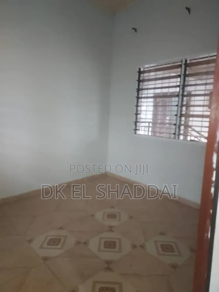3bdrm Apartment in Pokuase for rent