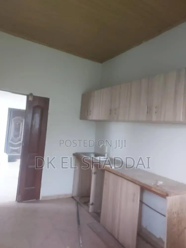 3bdrm Apartment in Pokuase for rent