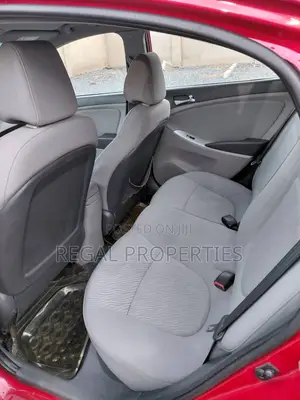 Hyundai Accent SE 4dr Hatchback (1.6L 4cyl 6A) 2014 Red