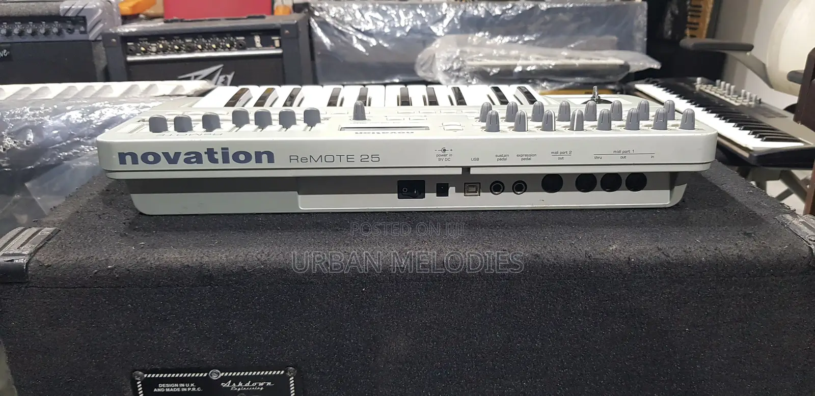 Novation Remote 25 Midi Keyboard