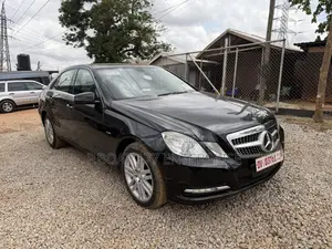 Mercedes-Benz E300 2012 Black
