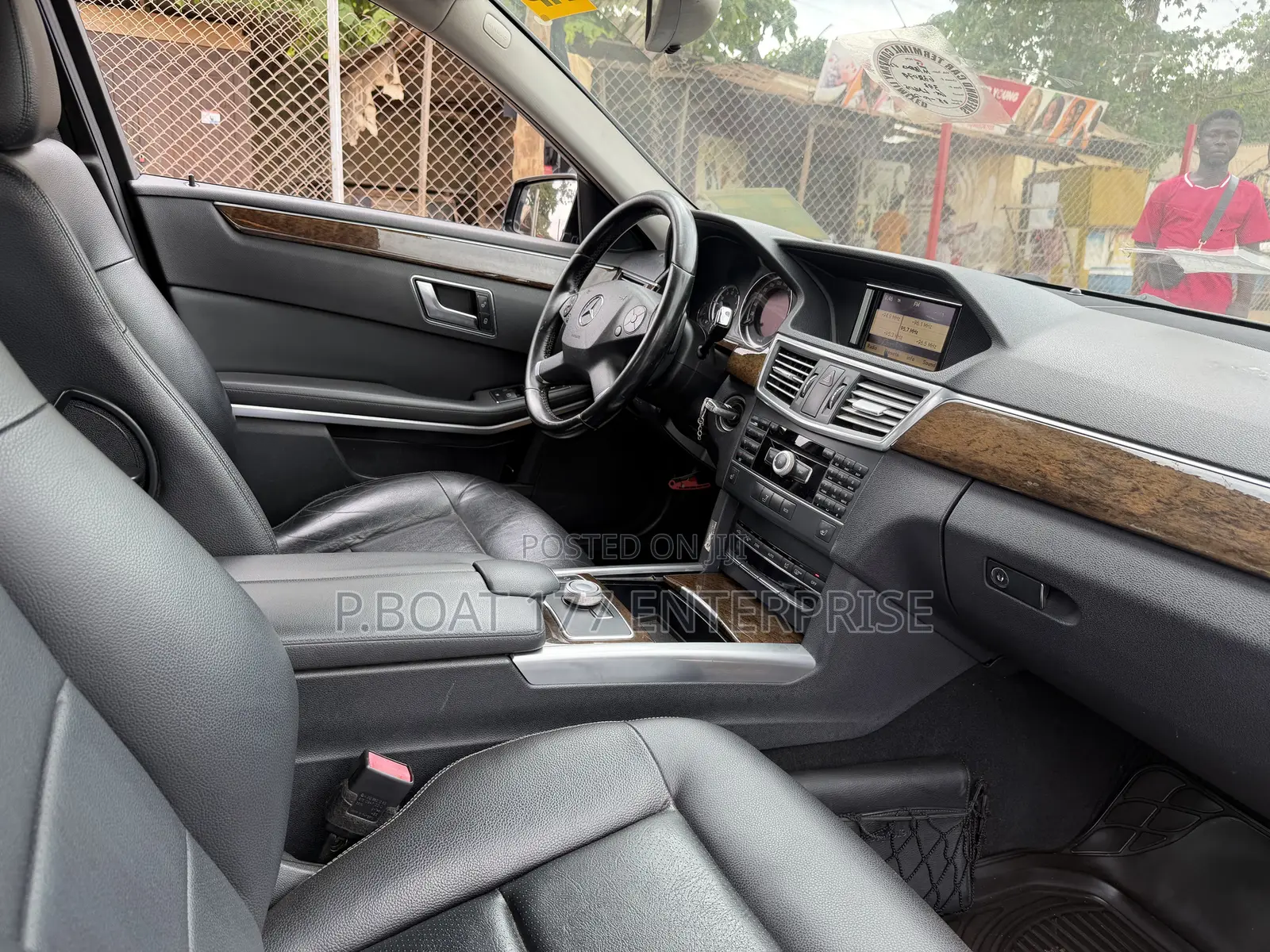 Mercedes-Benz E300 2012 Black