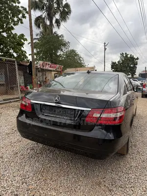 Mercedes-Benz E300 2012 Black