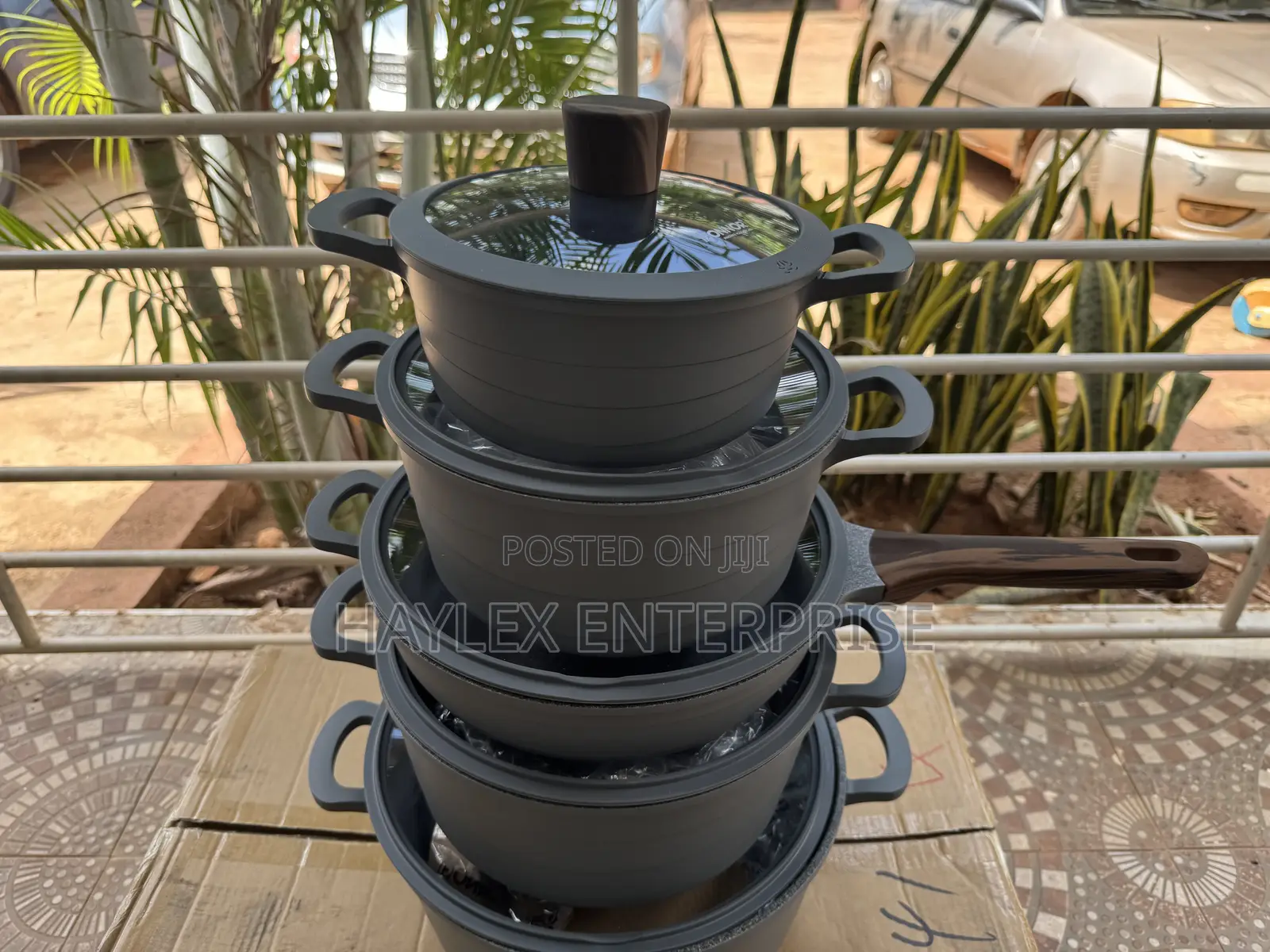 Black Donnor Cookware