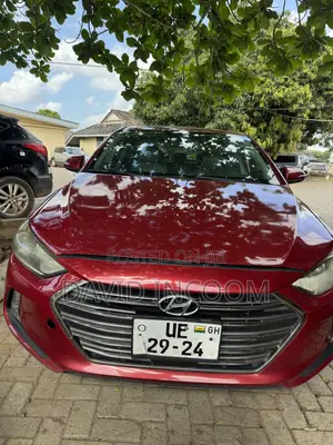 Hyundai Elantra Limited Sedan FWD (2.0L 4cyl 6A) 2017 Red