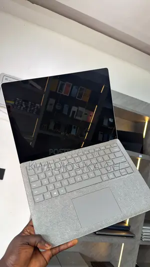 Laptop Microsoft Surface Laptop 2 16GB Intel Core i7 SSD 512GB