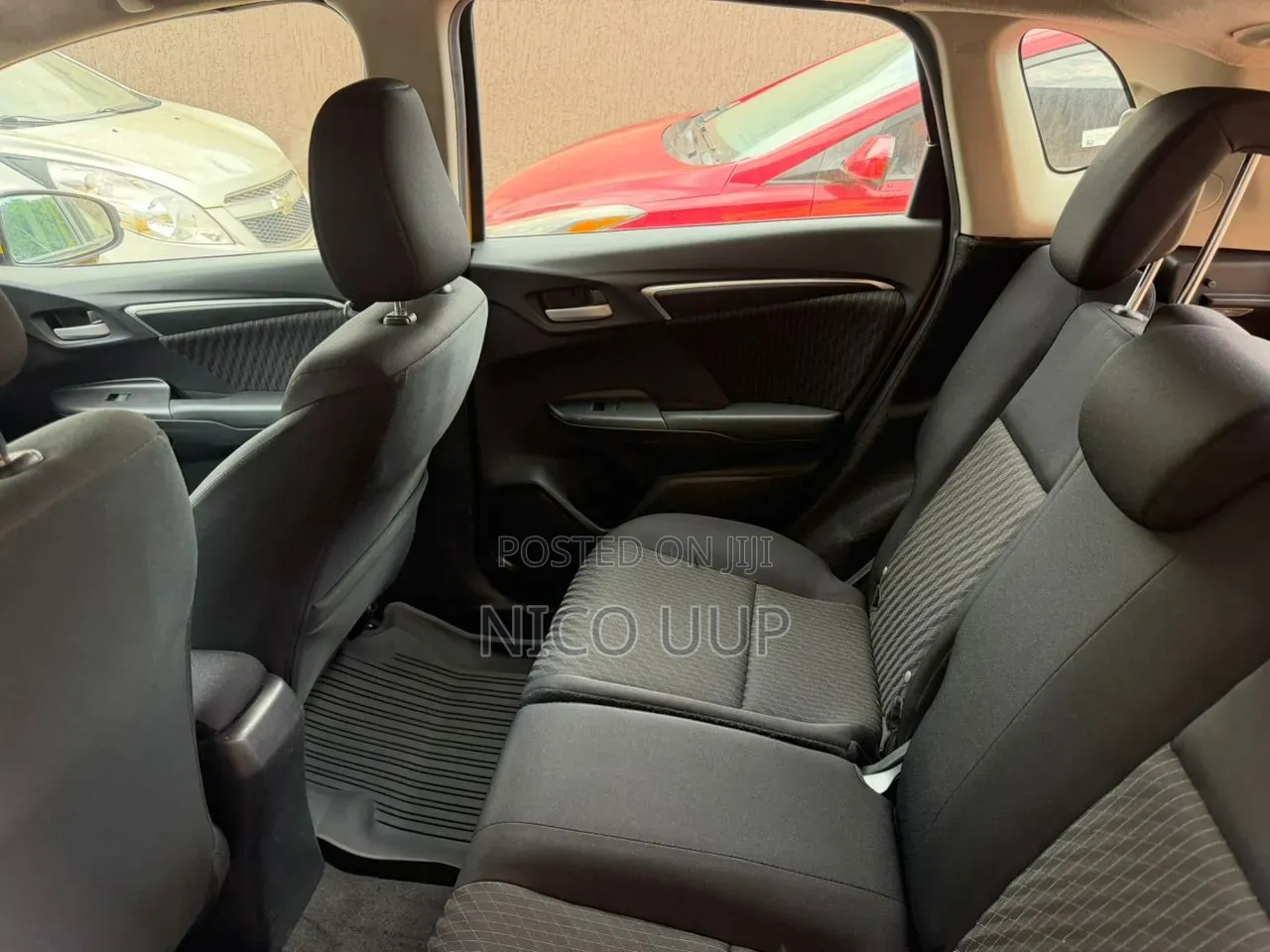 Honda Fit 2018 Yellow