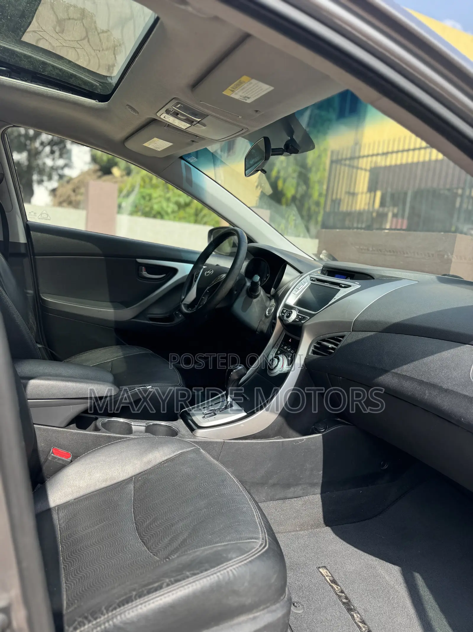 Hyundai Elantra 2012 Gray