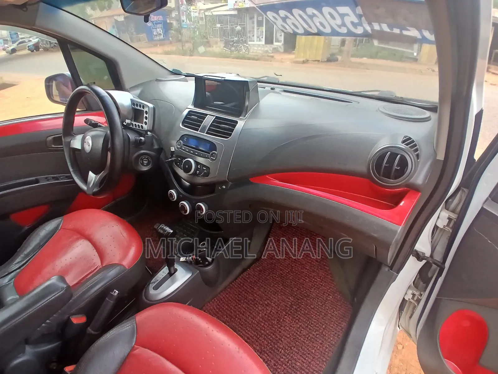 Chevrolet Spark Hatch LT 2010 White