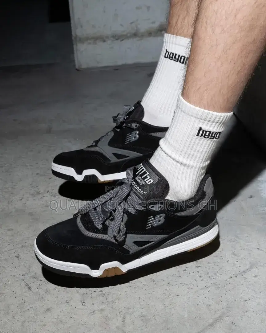 New Balance Black 770