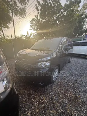 Toyota Voxy 2012 Black