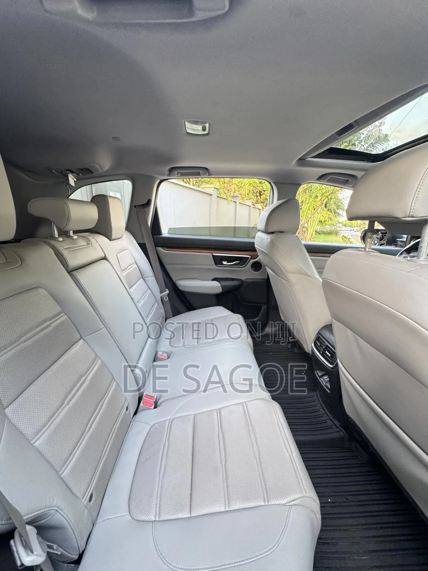 Honda CR-V Touring 4dr SUV AWD (1.5L 4cyl CVT) 2017 Gray