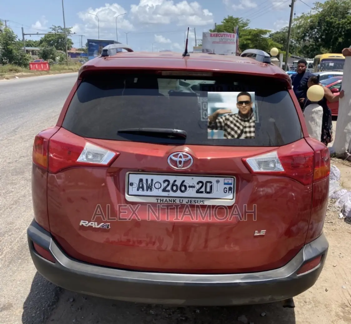 Toyota RAV4 2015 Red