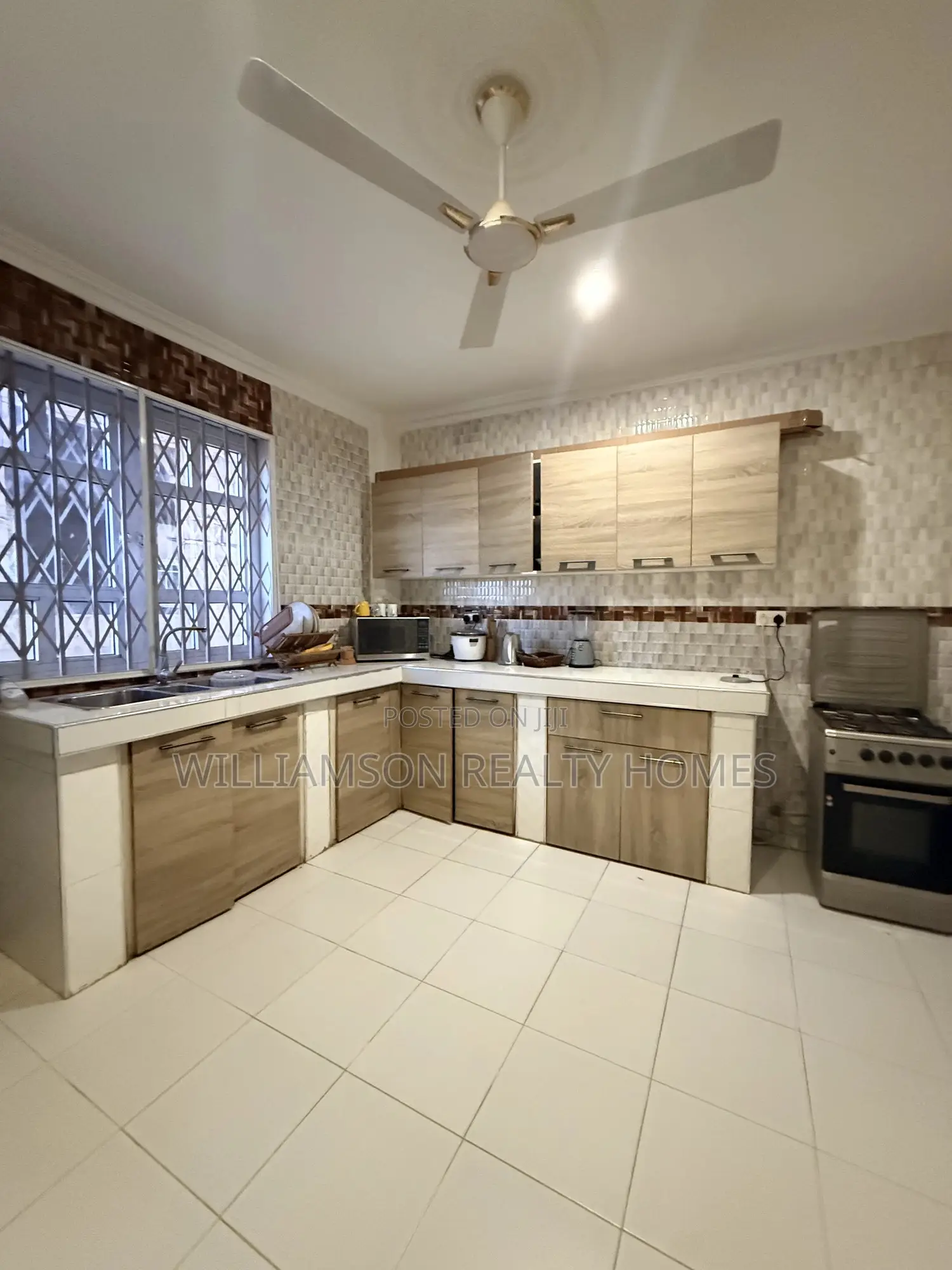2bdrm Apartment in Sarkumonor Estate, Spintex for rent