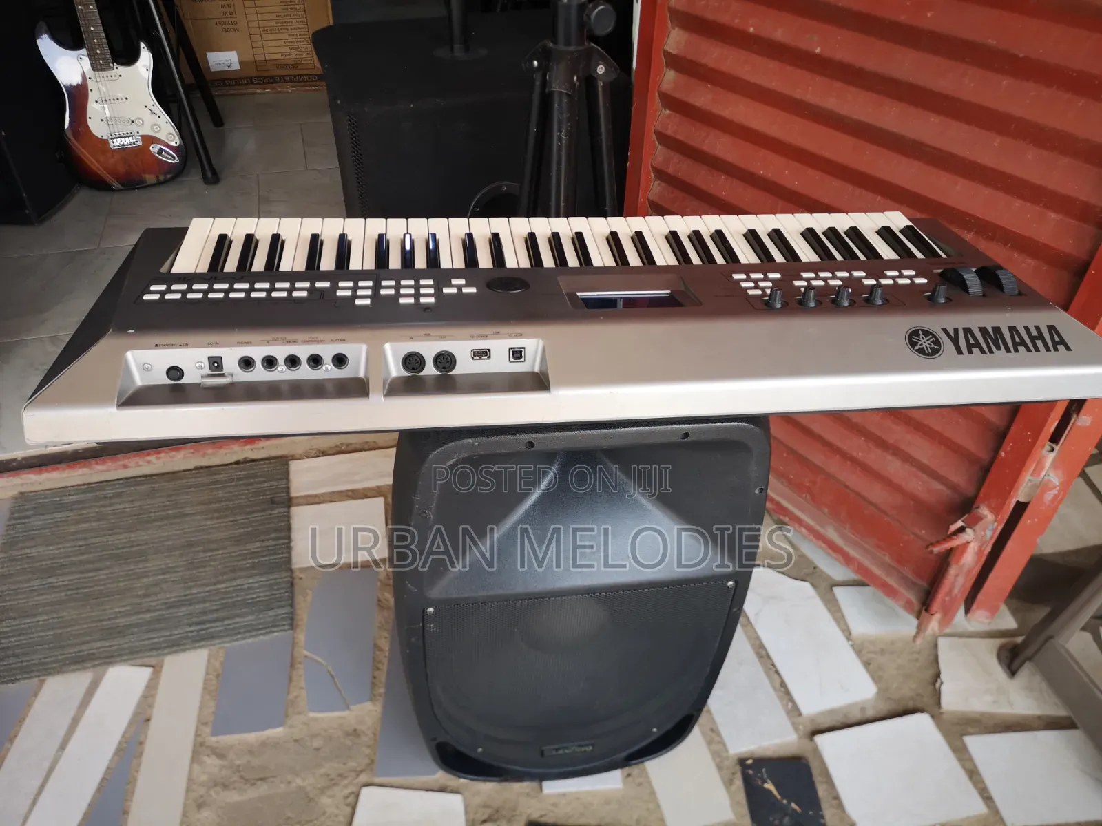 Yamaha Mm6 Music Synthesizer Keyboard