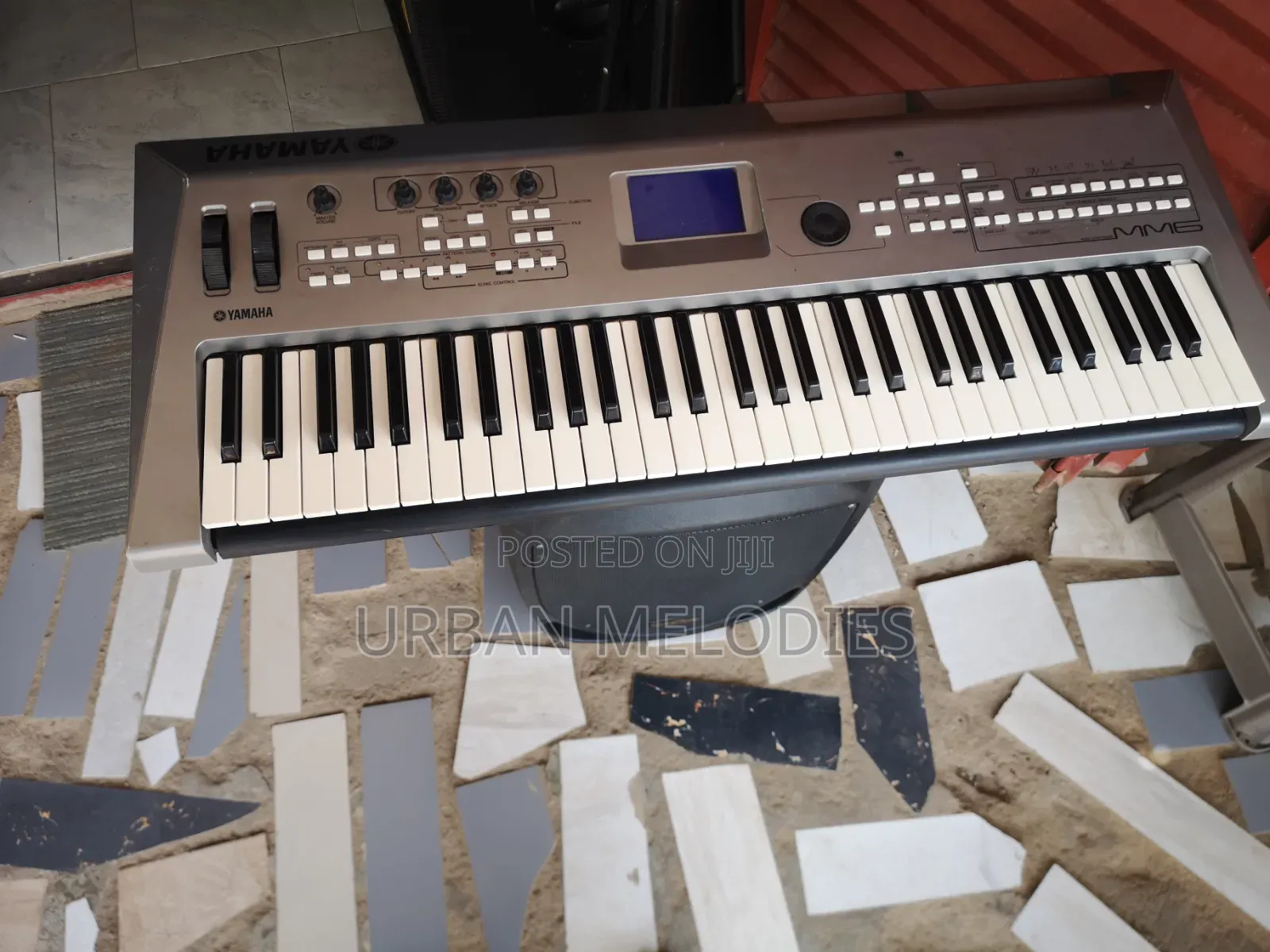 Yamaha Mm6 Music Synthesizer Keyboard