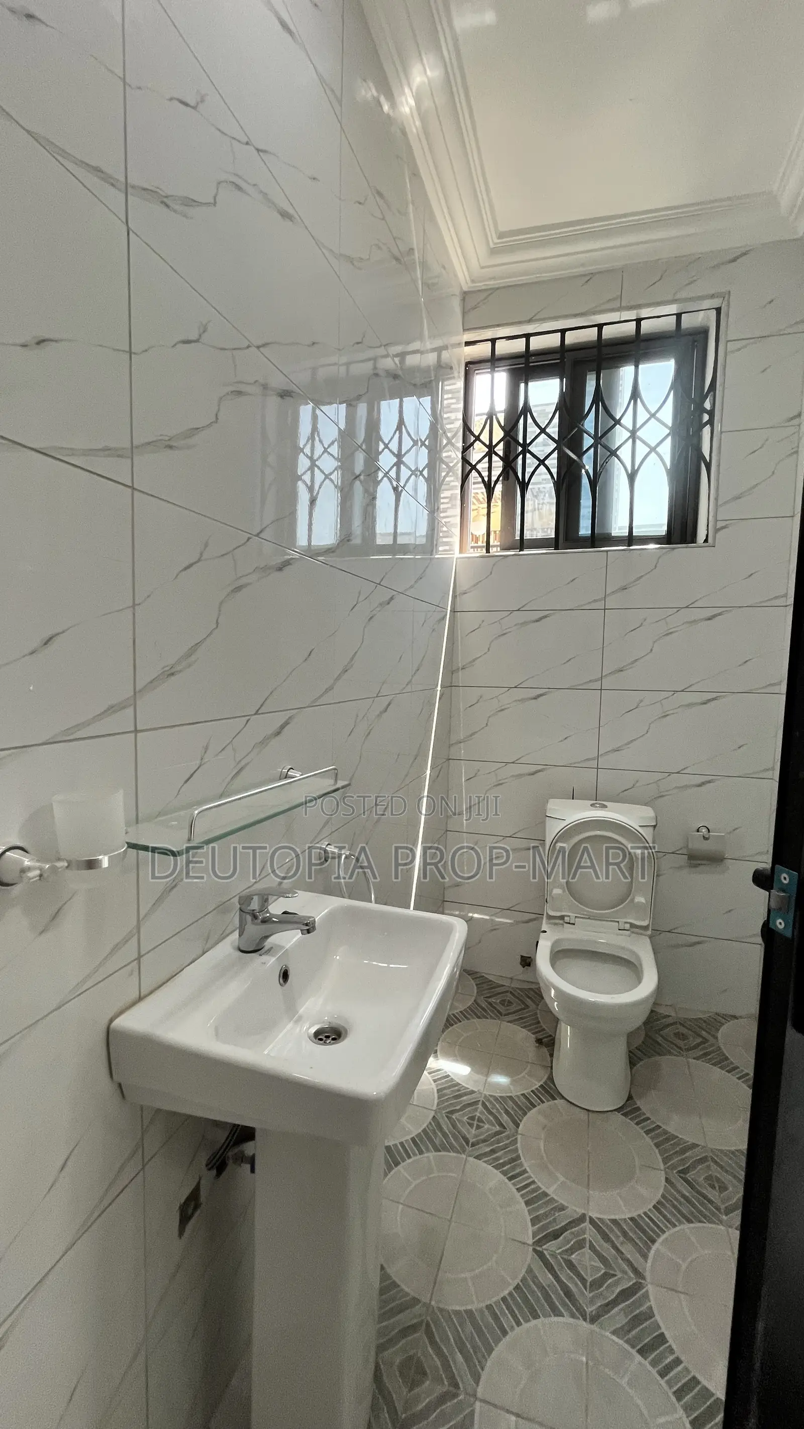 2bdrm Apartment in Devtraco Estate, Tema Metropolitan for rent