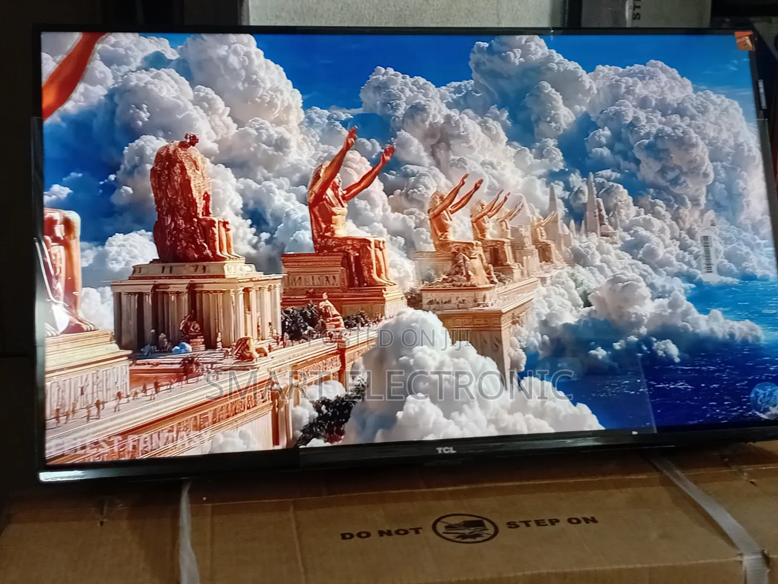 TCL 32” Television – Enjoy Sharp Details and Rich Sound