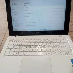 Laptop Asus X200CA 4GB Intel HDD 500GB