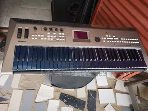 Yamaha Mm6 Synthesizer Keyboard