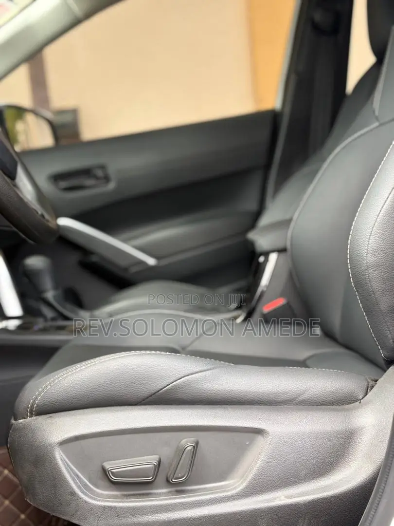 Toyota Frontlander 2.0 Petrol FWD 2025 White
