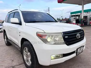 Toyota Land Cruiser 4.5 TD GX-R 2009 White