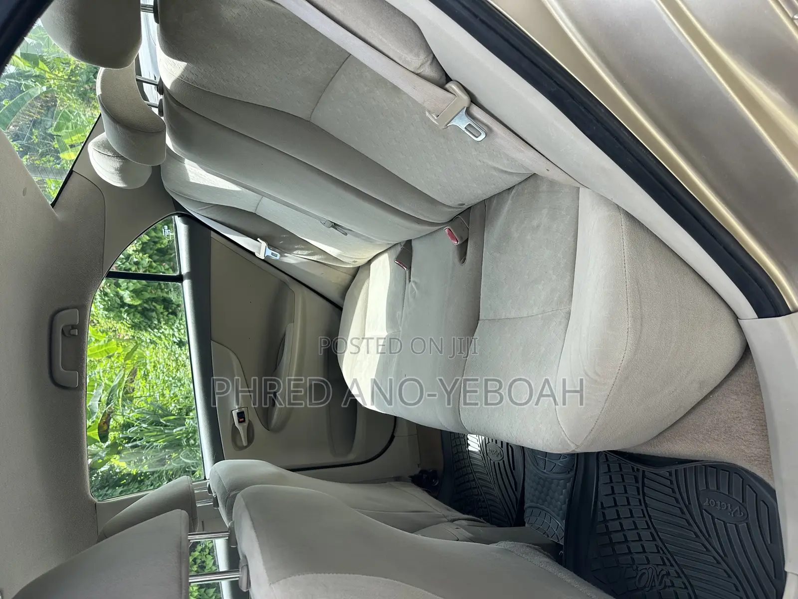 Toyota Corolla LE 4dr Sedan (1.8L 4cyl 4A) 2010 Gold