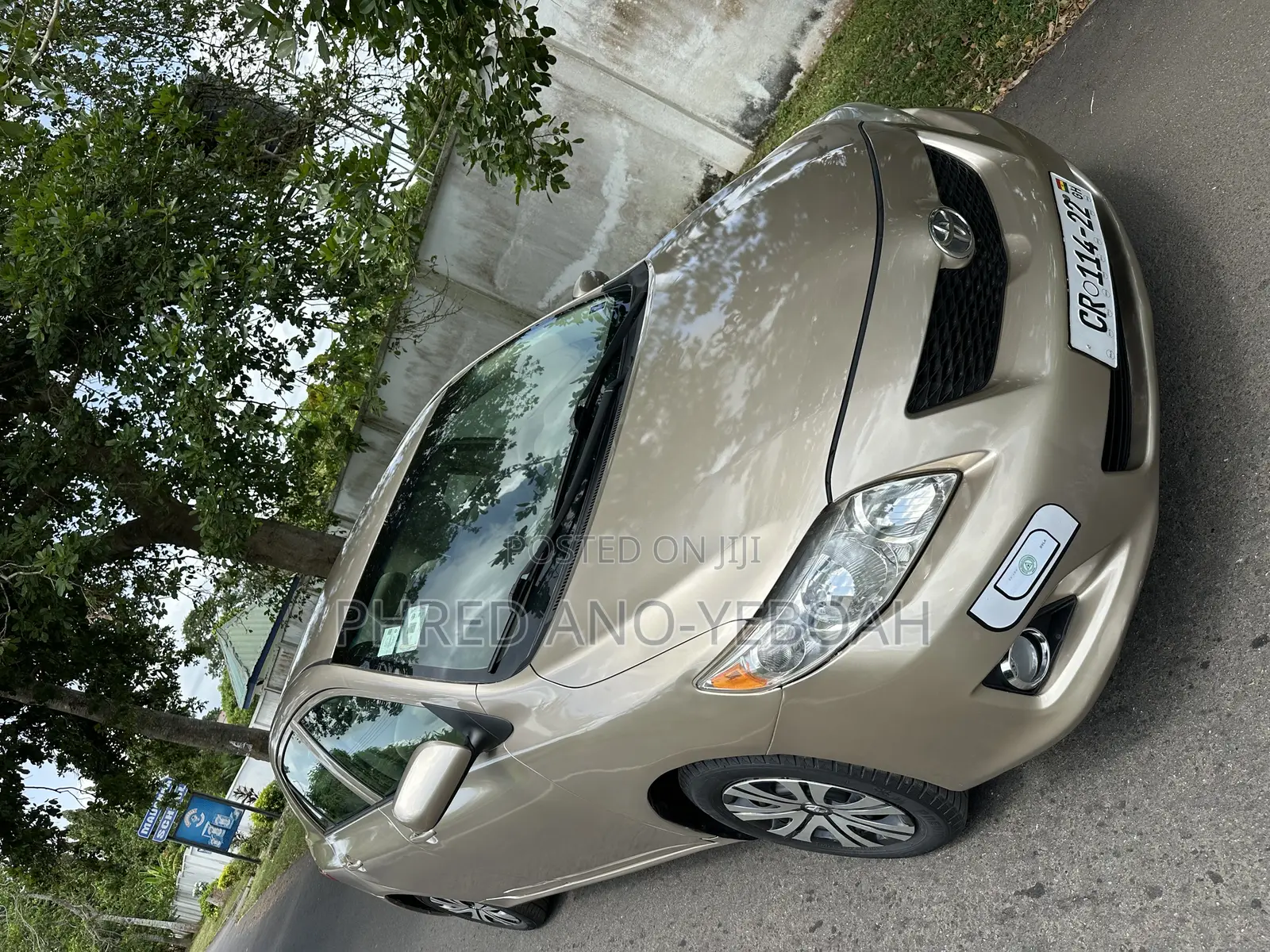 Toyota Corolla LE 4dr Sedan (1.8L 4cyl 4A) 2010 Gold
