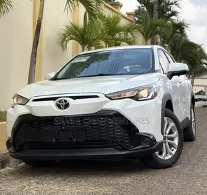 Toyota Frontlander 2.0 Petrol FWD 2025 White