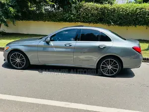 Mercedes-Benz C300 2021 Gray