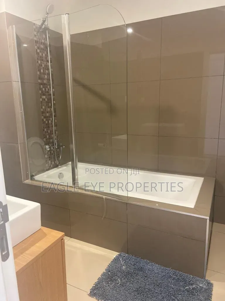 Furnished 2bdrm Apartment in Boundary Road Area for sale