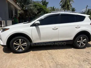 Toyota RAV4 2018 White