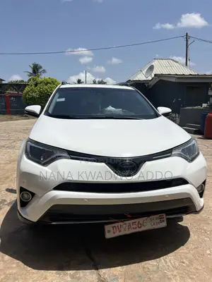 Toyota RAV4 2018 White