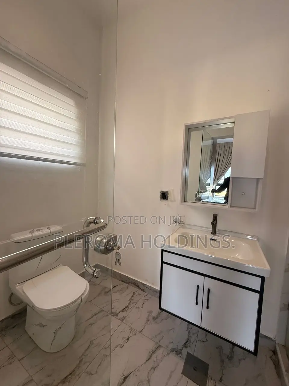 Furnished 4bdrm Duplex in Ashaley Botwe for rent