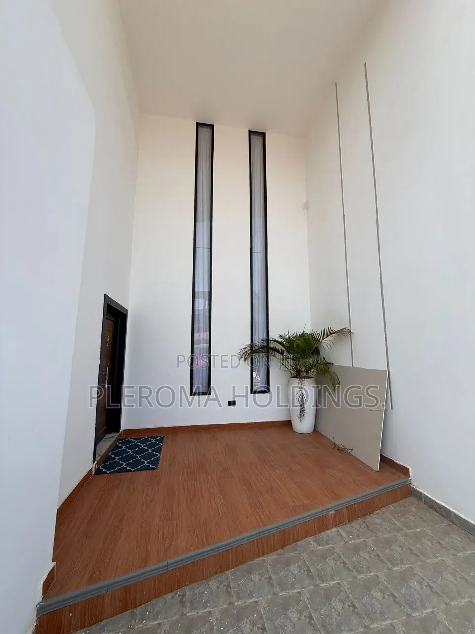 Furnished 4bdrm Duplex in Ashaley Botwe for rent