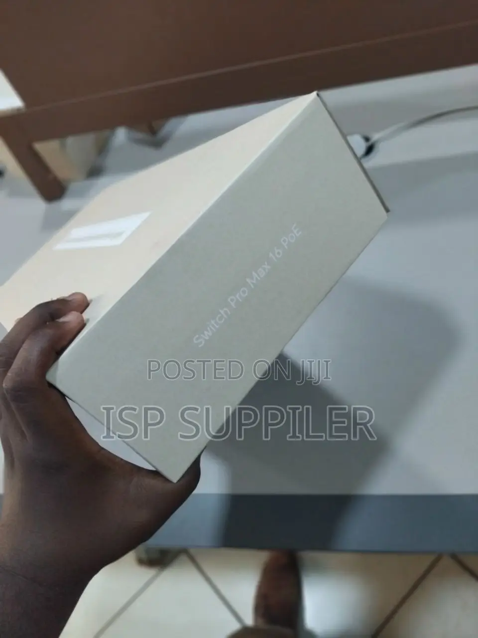 Ubiquiti Unifi Usw-Pro-Max-16-Poe 16-Port 2.5g Poe++ Switch