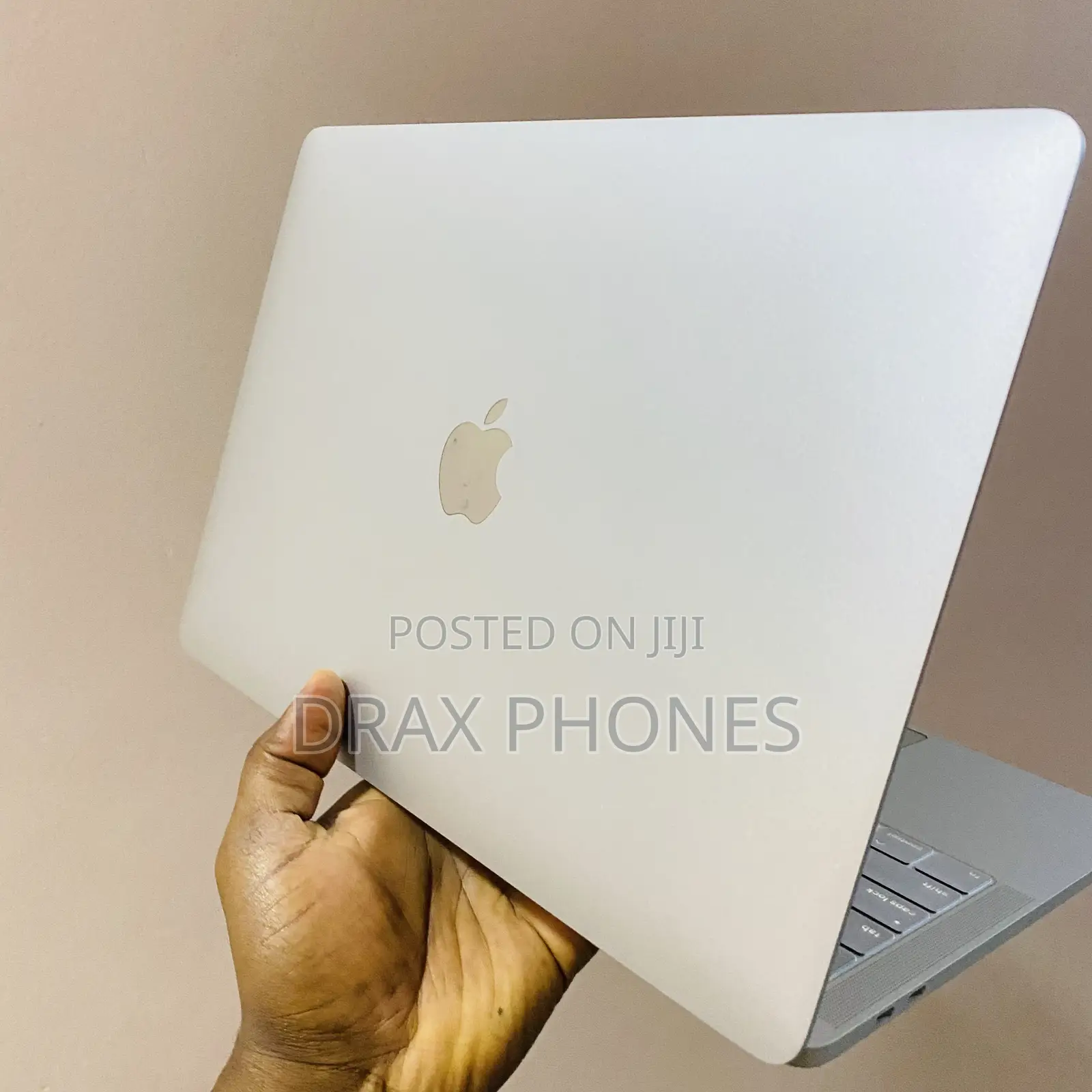 Laptop Apple MacBook Pro 2019 16GB Intel Core i7 SSD 256GB