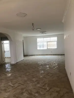 3bdrm Apartment in Adom Estate, Tema Metropolitan for rent