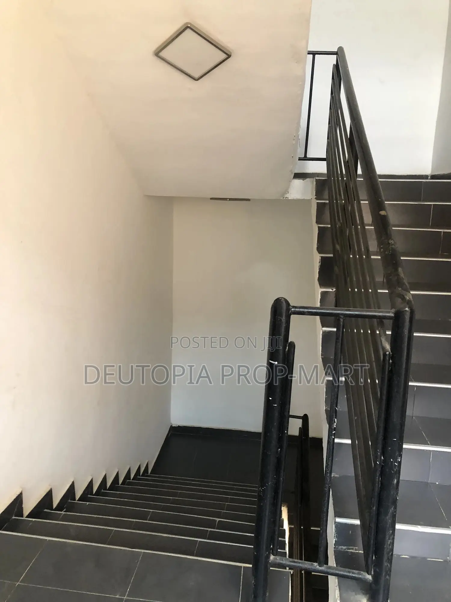 3bdrm Apartment in Adom Estate, Tema Metropolitan for rent