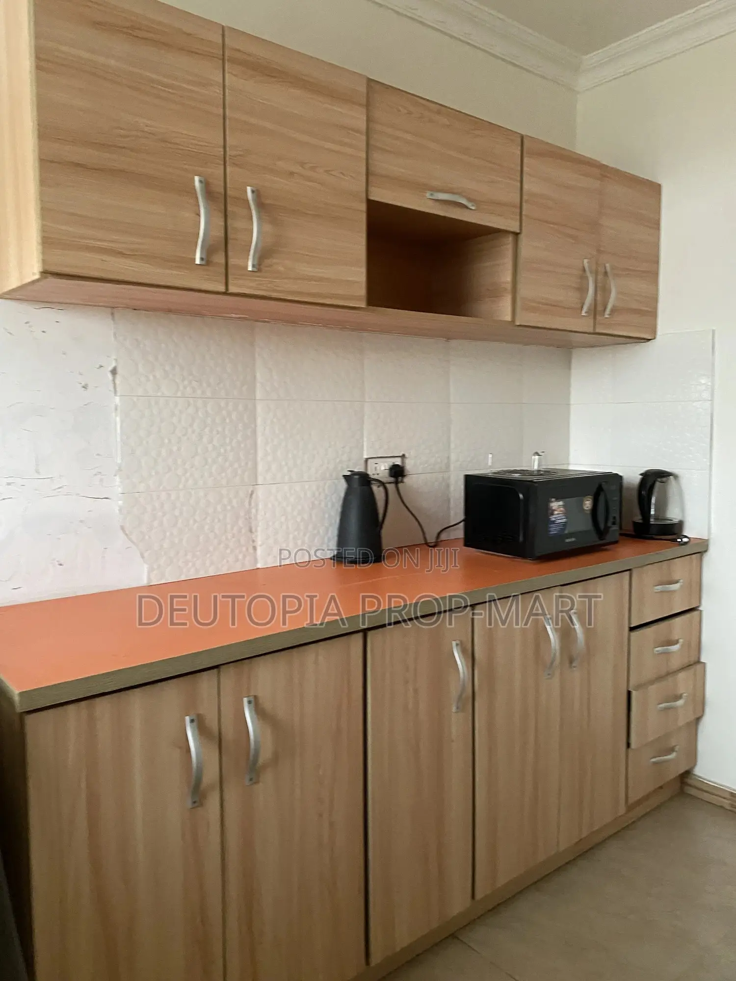 3bdrm Apartment in Adom Estate, Tema Metropolitan for rent