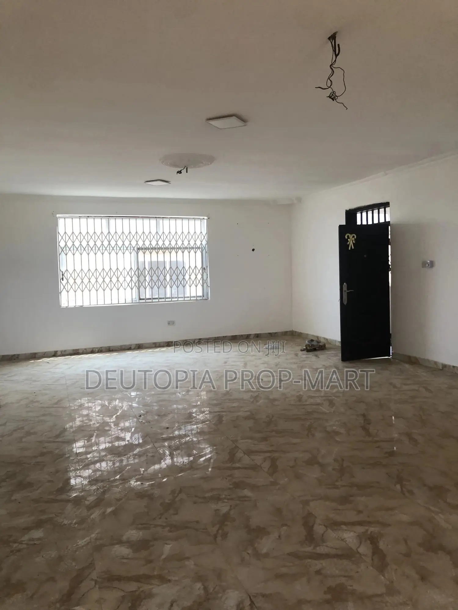 3bdrm Apartment in Adom Estate, Tema Metropolitan for rent