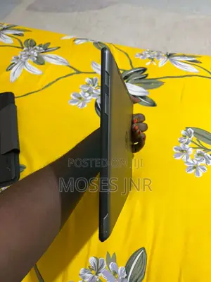 Microsoft Surface Go 16 GB Gray